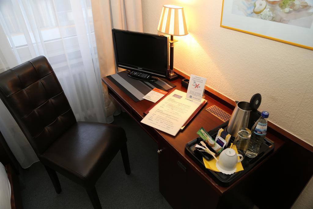 Hotel Loehndorf Bonn Habitación foto